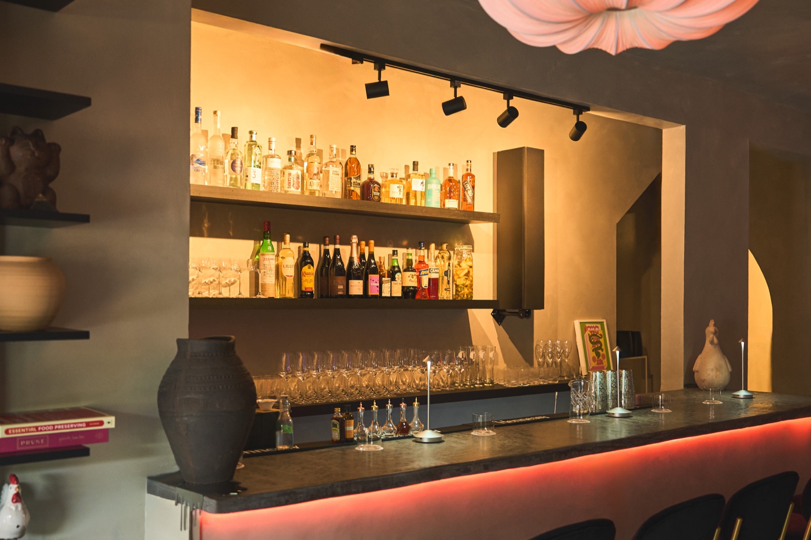Le bar de Kozhi, Centretown, Ottawa